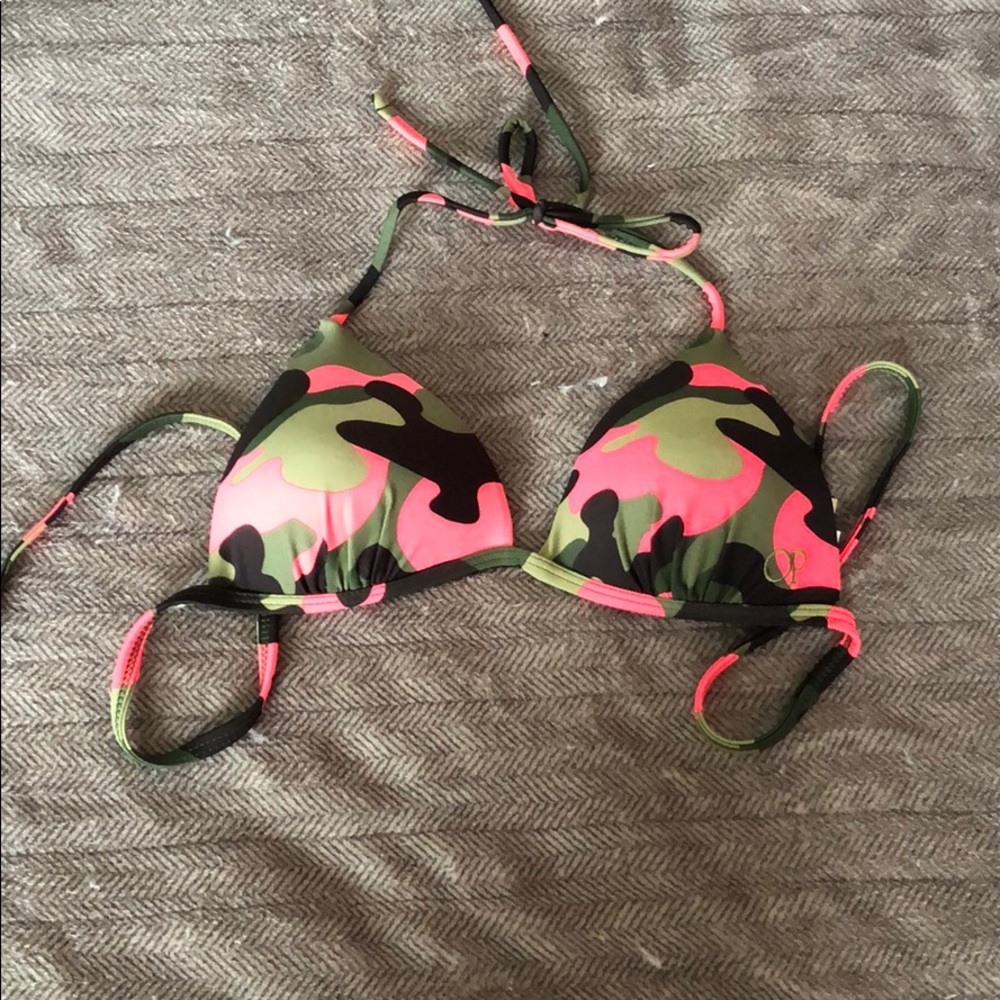Pink green & black camo push up top